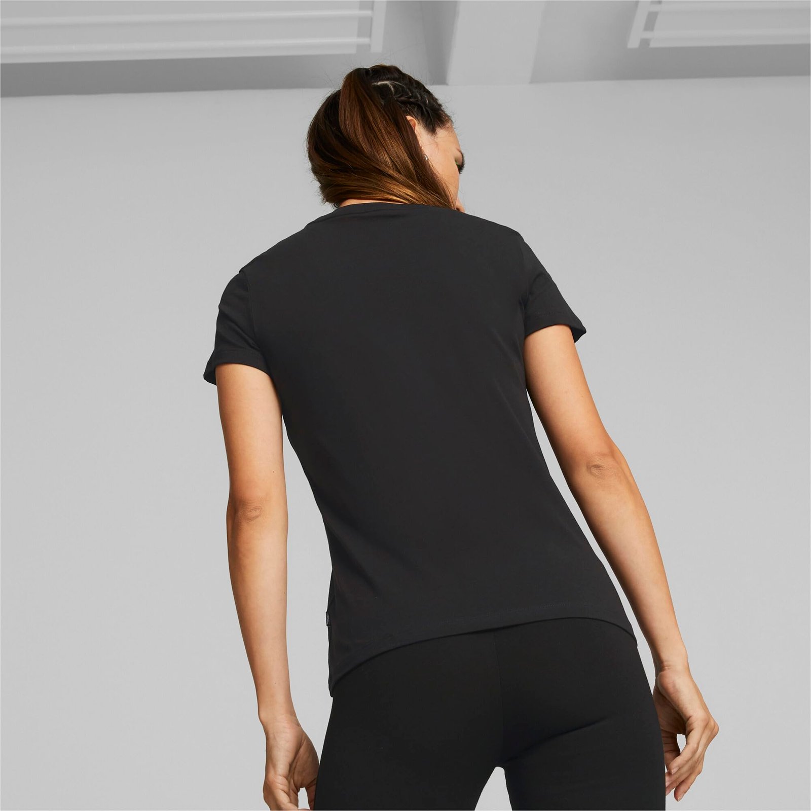 Women's Essentials Logo T-Shirt | 100% Cotton Regular Fit T-Shirt for Women | Ribbed Crew Neck | Iconic Logo | Ideal for Workouts, Casual Outings & Everyday Wear